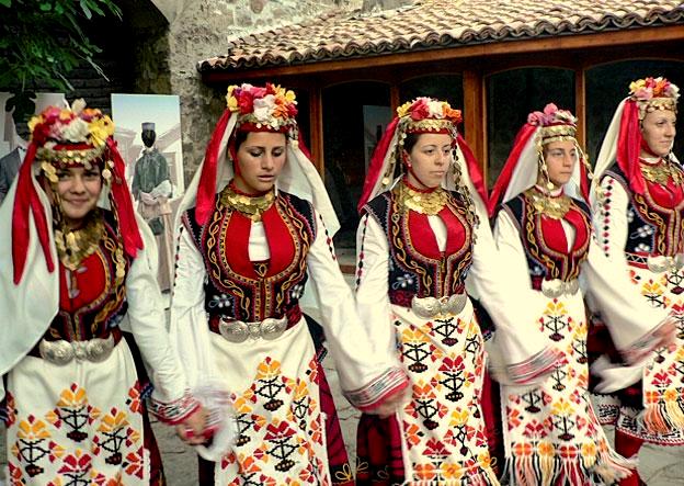 болгарский танец